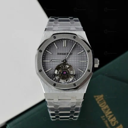 Audemars Piguet Royal Oak Tourbillon clone saat – gri kadran, aktif tourbillon mekanizma, metal örgü bilezik, 41mm şık tasarım.