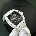 Richard Mille RM055 Bubba Watson beyaz seramik kasalı clone saat – iskelet kadran, manuel mekanizma, BBR üretimi yüksek kalite model.