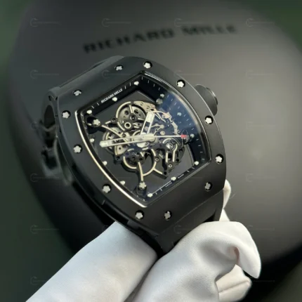 Richard Mille RM055 siyah seramik kasalı Super Clone saat – iskelet kadranlı, 42.7×49.9mm boyutlu, BBR Factory üretimi.