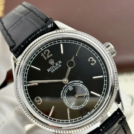 Rolex Perpetual 1908 siyah kadranlı, 39mm gümüş kasalı Super Clone saat – PPF üretimi, siyah timsah desenli deri kayışlı.